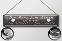 Blechschild Spruch 46x10cm Frau ist nicht Mädchen für alles Dekoration