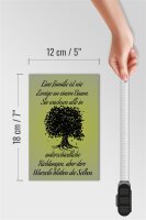 Holzschild Spruch 12x18 cm Familie ist wie Zweige an Baum