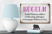 Holzschild Spruch 18x12cm Bügeln auch Männer sollten