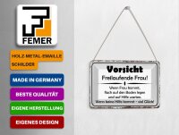 Blechpostkarte Hinweis 14x10 cm Vorsicht freilaufende Frau Deko Schild