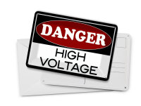 Blechpostkarte Hinweis 14x10 cm Danger high voltage Metall Deko Schild