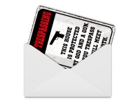 Blechpostkarte Spruch 10x14 cm No Trespassing This house ist protected Schild
