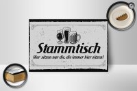 Holzschild Spruch 18x12 cm Stammtisch hier sitzen nur die