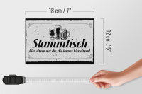 Holzschild Spruch 18x12 cm Stammtisch hier sitzen nur die