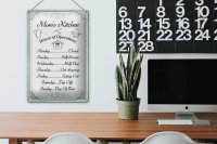 Blechschild Spruch 20x30cm Mom`s Kitchen Hours Operation