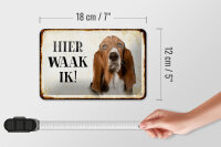 Blechschild Spruch 18x12cm holländisch Hier Waak ik Bassett Hund Dekoration