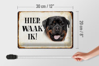 Blechschild Spruch 30x20cm holländisch Hier Waak ik Rottweiler