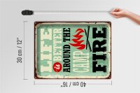 Blechschild Retro 30x40cm Camping campfire life is better