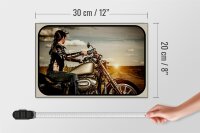 Holzschild Motorrad 30x20cm Frau Girl Sonnenaufgang