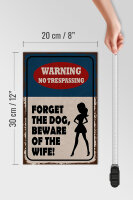 Holzschild Spruch 20x30cm warning no trespassing Dog Wife