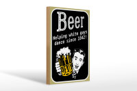 Holzschild Spruch 20x30cm Beer helping white guys dance