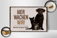 Holzschild Spruch 30x20cm Tiere Hund hier wachen wir
