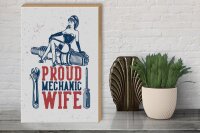 Holzschild Spruch Pinup Proud mechanic wife 30x40cm